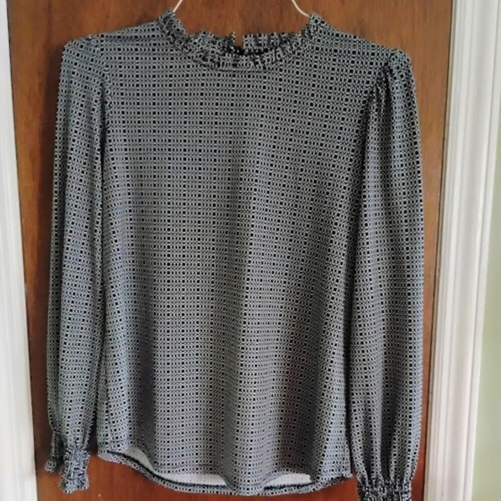 Adrianna Papell Long sleeve high ruffled neck black white geometric blouse Sz M